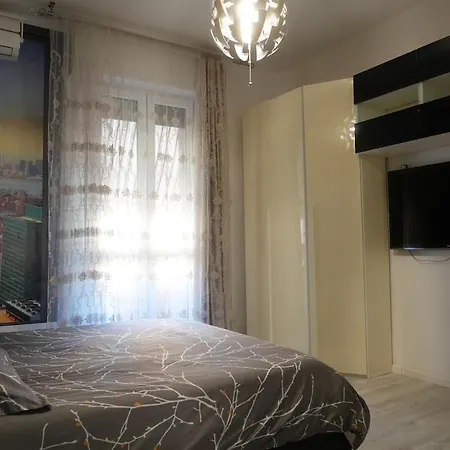 Apartament 5 Min Da Fiera - Casa Con 2 Da Letto Con Parcheggio Gratuito *
